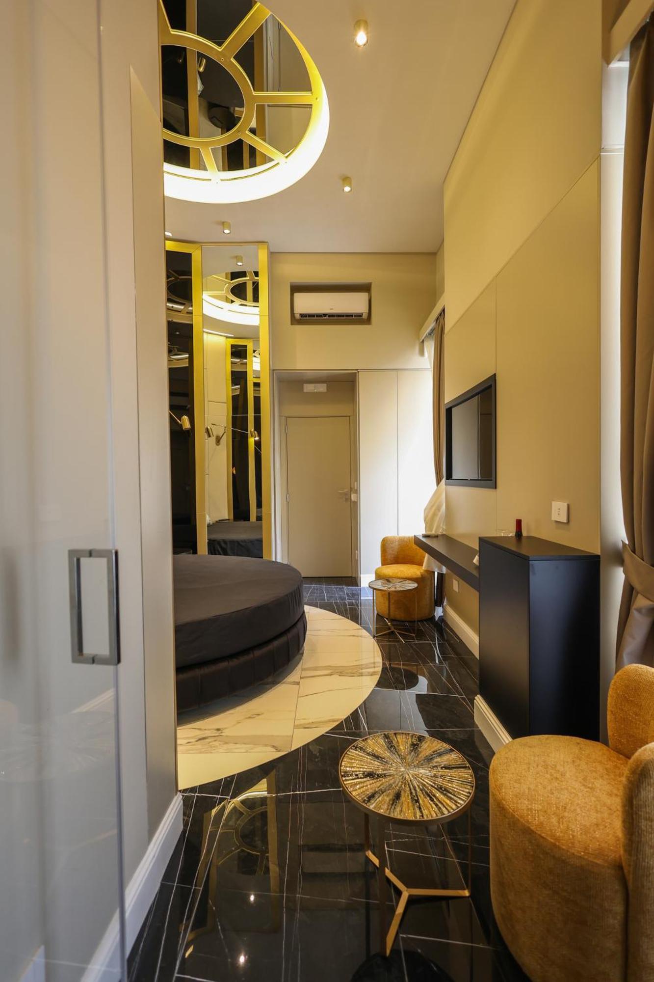 Maison San Carlo Luxury Suites Napoli Exterior foto
